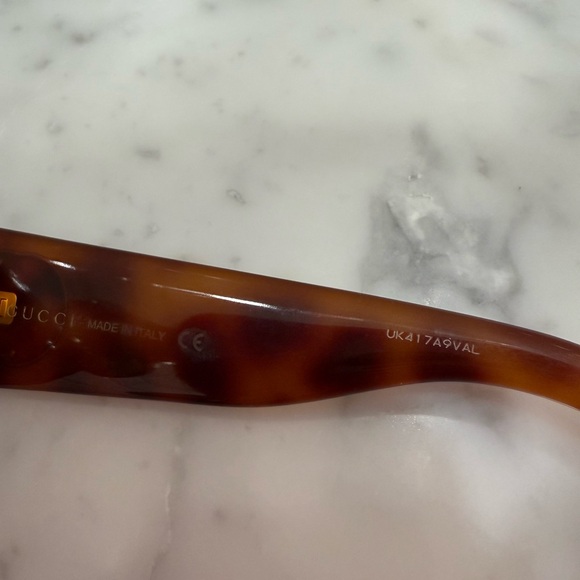 Gucci Sunglasses. Tortoise. Authentic. EC. Case included. 54mm frame. - Picture 12 of 15